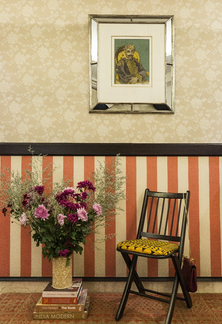 Foyer Accent